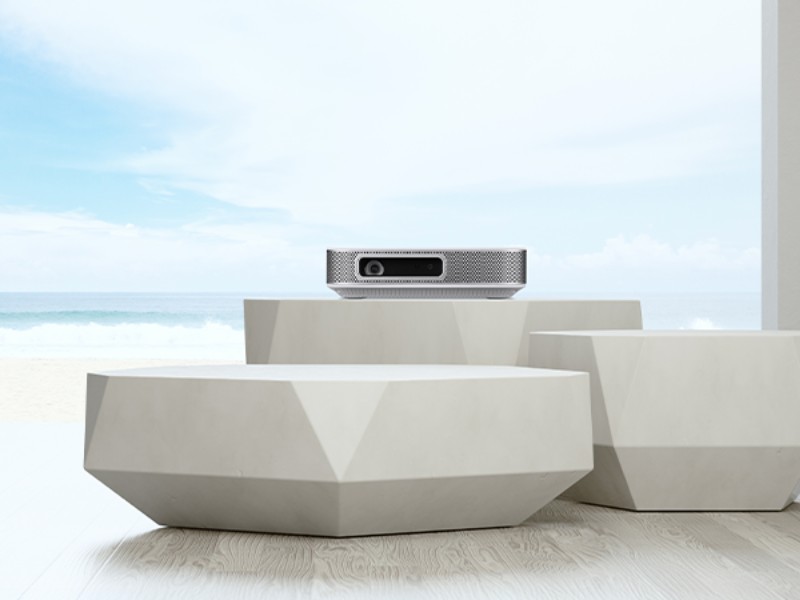 Máy chiếu thông minh với độ phân giải 4K UHD với tần số quét 240Hz