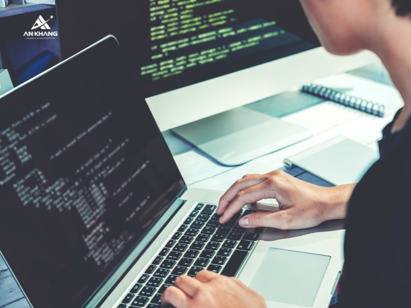 Các tiêu chí chọn laptop cho sinh viên học công nghệ thông tin